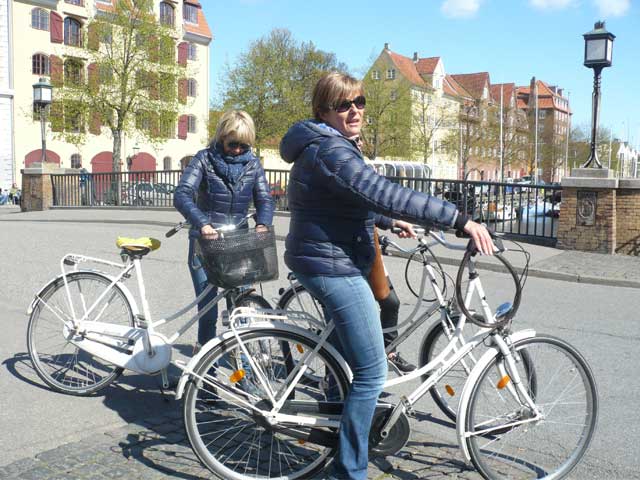 cycling Copenhagen with a guided tour